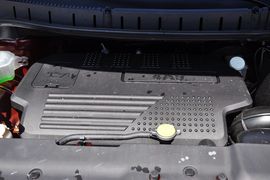 2013款东风风行景逸X5 1.6L手动尊享型