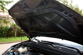 2013款双龙柯兰多自动豪华导航版实拍