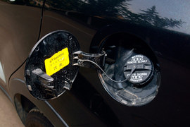 2013款双龙柯兰多自动豪华导航版实拍