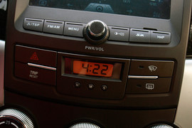 2013款双龙柯兰多自动豪华导航版实拍