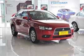 2013款三菱翼神时尚版 1.8L CVT舒适型