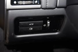 2013款捷豹F-TYPE 5.0T V8S中国限量版