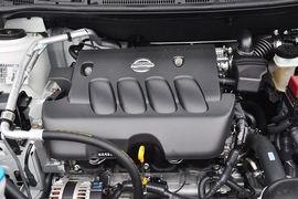 2013款日产逍客2.0L CVT两驱炫版