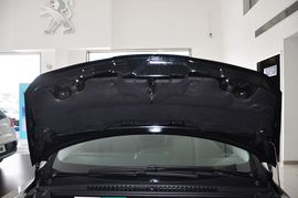 2013款标致3008 2.0L自动潮流版