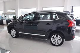 2013款标致3008 2.0L自动潮流版