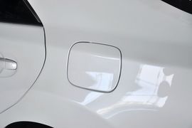 2013款丰田锐志2.5L基本型到店实拍