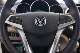 2012款长安逸动1.6L 手动豪华型 京V