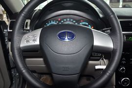 2012款奔腾B70 1.8MT时尚型