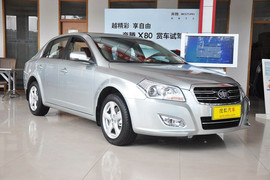 2012款奔腾B70 1.8MT时尚型