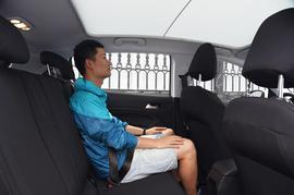 后排空间