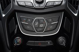 2017款奇瑞艾瑞泽5 SPORT 1.5T CVT尊贵版