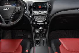 2017款奇瑞艾瑞泽5 SPORT 1.5T CVT尊贵版