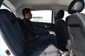 后排空间