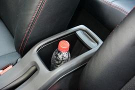 2017款雪铁龙爱丽舍 1.6L 手动时尚型