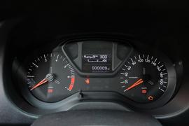 2017款雪铁龙爱丽舍 1.6L 手动时尚型