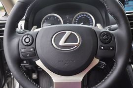 2013款雷克萨斯IS250豪华版