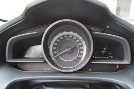 2016款马自达CX-4 2.0L 自动两驱蓝天品位版
