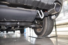 2014款双龙柯兰多2.0L汽油两驱自动精英型