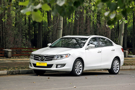 年度中级车测评