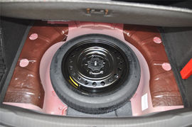 2014款别克新君威2.4L豪华时尚型实拍