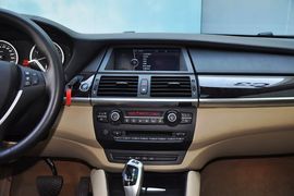 2012款宝马X6 xDrive50i