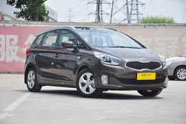2013款起亚新佳乐2.0L 5座自动标准版