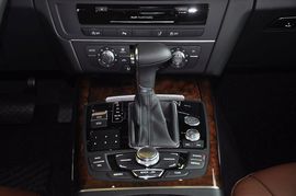 2013款奥迪A7 50 TFSI quattro舒适型