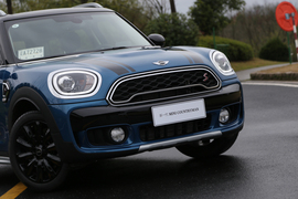 2017款MINI COUNTRYMAN 2.0T COOPER S ALL4 探险家
