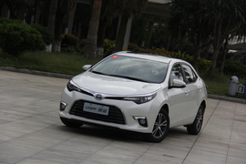 2017款丰田雷凌1.2T V CVT豪华版