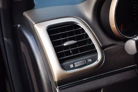 2014款Jeep大切诺基3.0L手自一体舒享导航版