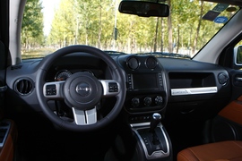 2014款Jeep指南者试驾