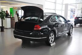 2013款大众帕萨特1.8TSI DSG御尊版