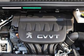 2013款标致3008 2.0L手动潮流版