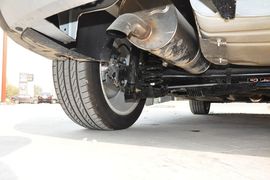 2013款标致3008 2.0L手动潮流版