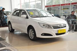 2013款比亚迪速锐1.5TID手自一体豪华型