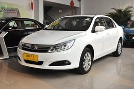 2013款比亚迪速锐1.5TID手自一体豪华型