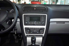 2014款斯柯达明锐1.6L手动逸俊版