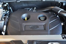 2013款路虎神行者2 2.0T Si4英趣特享版
