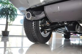 2013款路虎神行者2 2.0T Si4英趣特享版