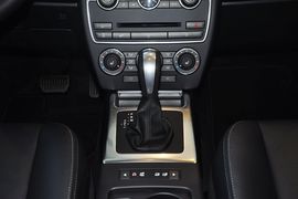 2013款路虎神行者2 2.0T Si4英趣特享版