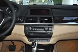 2013款宝马X5 xDrive35i臻享版