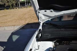 2013款铃木天语SX4酷锐1.6L自动运动型
