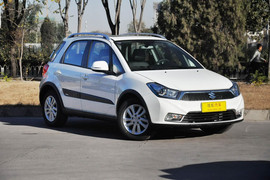 2013款铃木天语SX4酷锐1.6L自动运动型