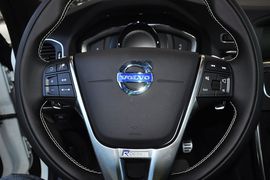 2014款沃尔沃S60 2.0T T5个性运动版