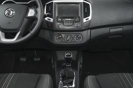 2016款东风风神AX3 1.5L 手动致酷型