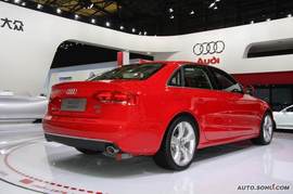 奥迪A4L 3.2 Quattro