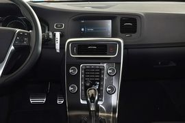 2014款沃尔沃V60 3.0 T6 AWD个性运动版