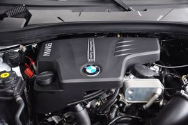 2013款宝马X1 xDrive20i探索版
