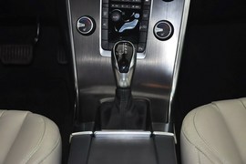 2014款沃尔沃XC60 T5智雅版