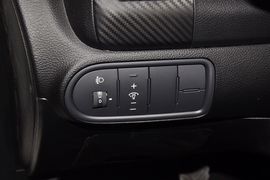 2012款起亚K3 1.6L手动GLS